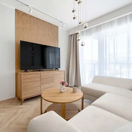 Klimatyzowany Z Parkingiem We Wroclawiu By Renters Prestige *