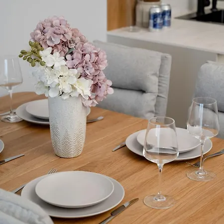 Klimatyzowany Z Parkingiem We Wroclawiu By Renters Prestige * 브로츠와프