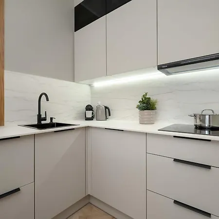 Klimatyzowany Z Parkingiem We Wroclawiu By Renters Prestige *